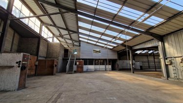 Fonds et murs commerciaux a vendre Plourin-lès-Morlaix 29600 Finistère 1094 m2  514050 euros
