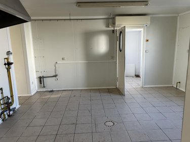 Fonds et murs commerciaux a vendre Escaudoeuvres 59161 Nord 70 m2  84800 euros