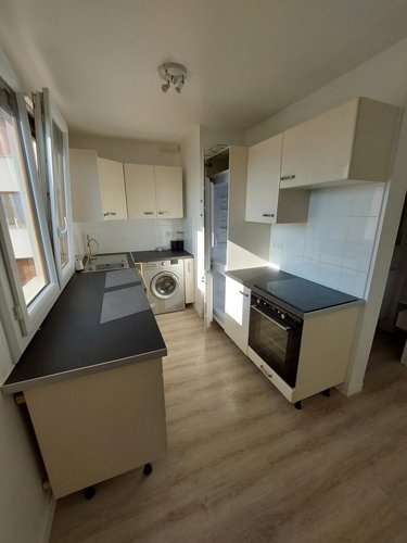 Location appartement Reims 51100 Marne 31 m2 1 pièce 620 euros