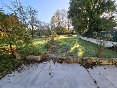 Maison a vendre Saintes 17100 Charente-Maritime 57 m2 3 pièces 188856 euros