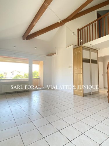 Location appartement Ambérieu-en-Bugey 01500 Ain 84 m2 4 pièces 1166 euros