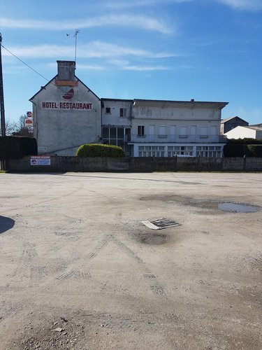 Fonds et murs commerciaux a vendre Val-d'Oust 56460 Morbihan 350 m2  228580 euros