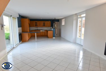 Maison a vendre Argentré 53210 Mayenne 206 m2  353600 euros