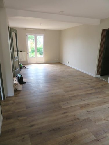 Location maison Château-Gontier-sur-Mayenne 53200 Mayenne 101 m2 6 pièces 830 euros