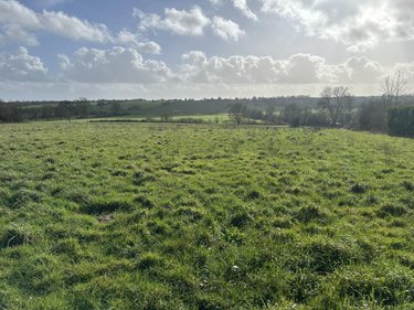 Terrain a batir a vendre La Pouëze 49370 Maine-et-Loire 2203 m2  83840 euros