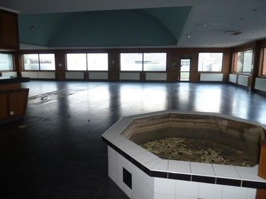 Fonds et murs commerciaux a vendre Proville 59267 Nord 863 m2  419000 euros