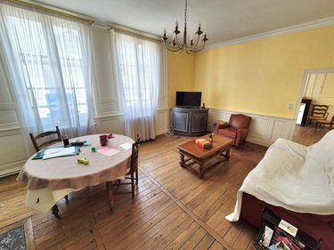 Immeuble a vendre Bar-sur-Seine 10110 Aube 203 m2  169000 euros