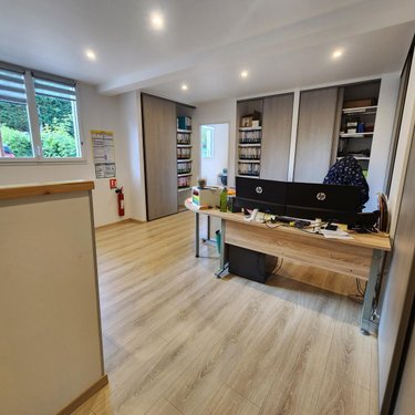 Fonds et murs commerciaux a vendre Cherré-Au 72400 Sarthe 240 m2  275600 euros