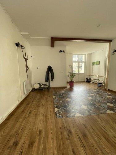 Fonds et murs commerciaux a vendre Saumur 49400 Maine-et-Loire 51 m2  72080 euros