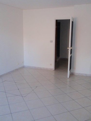 Location appartement Provin 59185 Nord 25 m2 1 pièce 421 euros