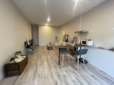 Fonds et murs commerciaux a vendre Saumur 49400 Maine-et-Loire 49 m2  92750 euros