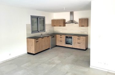 Location maison Peyre en Aubrac 48130 Lozère 110 m2  950 euros