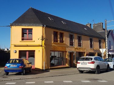 Fonds et murs commerciaux a vendre Gourin 56110 Morbihan 200 m2  131102 euros