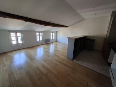 Immeuble a vendre Saintes 17100 Charente-Maritime 161 m2  355950 euros