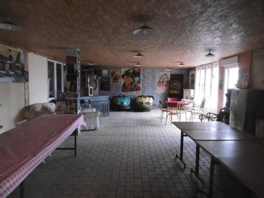 Immeuble a vendre Sourdeval 50150 Manche 1700 m2  116050 euros