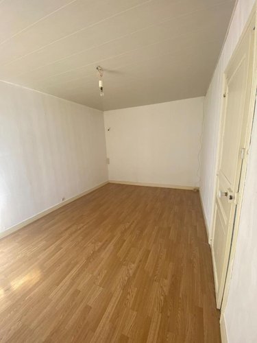 Immeuble a vendre Cherré-Au 72400 Sarthe 81 m2  79500 euros