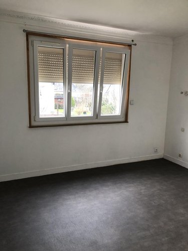 Maison a vendre Solesmes 72300 Sarthe 135 m2 10 pièces 175760 euros