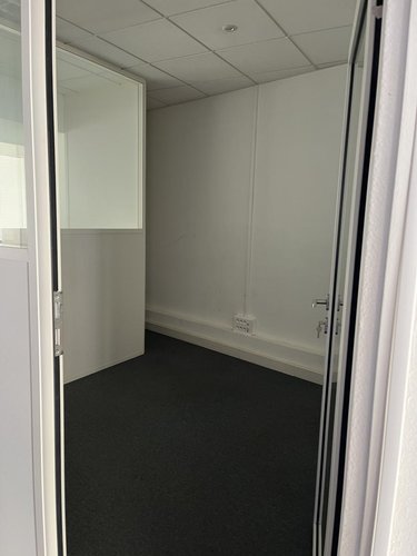 Location fonds et murs commerciaux Hénin-Beaumont 62110 Pas-de-Calais 93 m2  900 euros