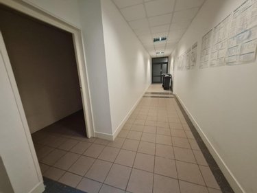 Fonds et murs commerciaux a vendre Vendôme 41100 Loir-et-Cher 602 m2  250000 euros