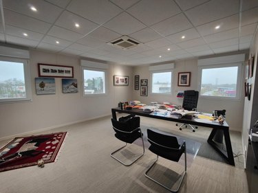 Fonds et murs commerciaux a vendre Vannes 56000 Morbihan 301 m2  935550 euros