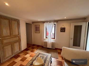 Immeuble a vendre Challex 01630 Ain 140 m2  584000 euros