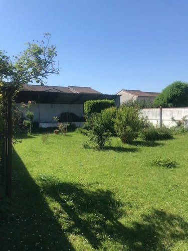Maison a vendre Saintes 17100 Charente-Maritime 132 m2 5 pièces 246280 euros