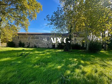 Immeuble a vendre Vinsobres 26110 Drôme 1000 m2  650000 euros