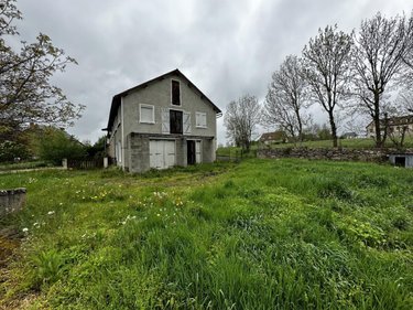 Maison a vendre Anglards-de-Saint-Flour 15100 Cantal 140 m2  167500 euros