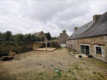 Maison a vendre Coatréven 22450 Côtes-d'Armor 278 m2 11 pièces 343250 euros