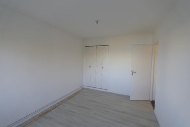Location appartement Calais 62100 Pas-de-Calais 80 m2  820 euros
