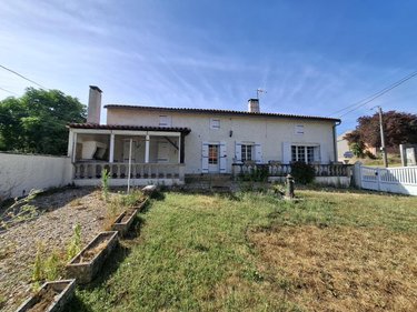 Maison a vendre Saintes 17100 Charente-Maritime 119 m2 4 pièces 215086 euros