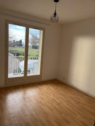Location appartement Pierrelatte 26700 Drôme 67 m2 3 pièces 747 euros