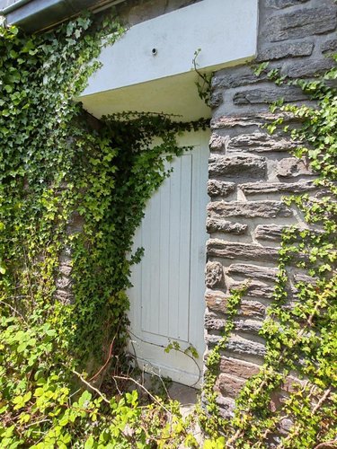 Immeuble a vendre Plounéour-Ménez 29410 Finistère 250 m2  121210 euros