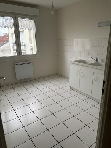 Location appartement Reims 51100 Marne 56 m2 2 pièces 735 euros