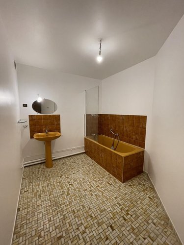 Location appartement Vendôme 41100 Loir-et-Cher 67 m2  495 euros
