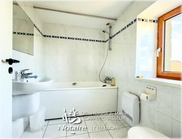 Maison a vendre Plounévez-Lochrist 29430 Finistère 102 m2  359350 euros