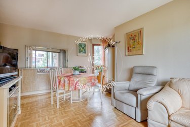 Appartement a vendre Le Chesnay-Rocquencourt 78150 Yvelines 52 m2  169600 euros