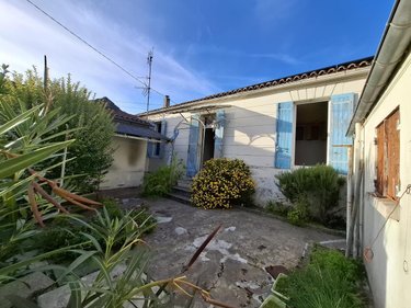 Maison a vendre Saintes 17100 Charente-Maritime 63 m2 3 pièces 115412 euros