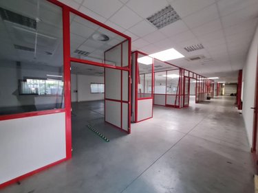 Fonds et murs commerciaux a vendre Montoire-sur-le-Loir 41800 Loir-et-Cher 696 m2  675350 euros