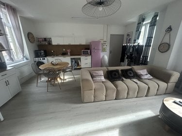 Immeuble a vendre Cambrai 59400 Nord 1068 m2  1886400 euros