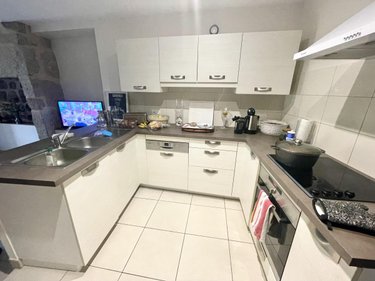 Immeuble a vendre Serverette 48700 Lozère 146 m2  259000 euros