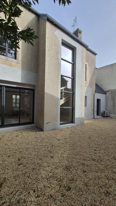 Location maison Landivisiau 29400 Finistère 155 m2 7 pièces 1225 euros