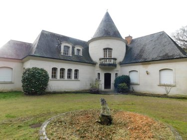 Maison a vendre Les Hauts-d'Anjou 49330 Maine-et-Loire 410 m2 8 pièces 581100 euros