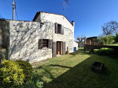 Maison a vendre Saintes 17100 Charente-Maritime 90 m2 3 pièces 157380 euros