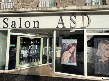 Fonds et murs commerciaux a vendre Saint-Vaast-la-Hougue 50550 Manche 80 m2  95400 euros