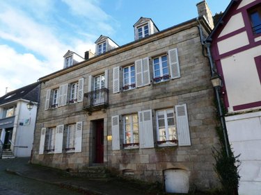 Maison a vendre Guémené-sur-Scorff 56160 Morbihan 310 m2  304300 euros