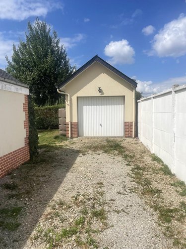 Location maison Franqueville-Saint-Pierre 76520 Seine-Maritime 103 m2 4 pièces 1215 euros