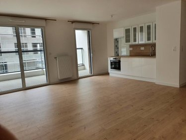 Location appartement Saint-Malo 35400 Ille-et-Vilaine 75 m2  944 euros