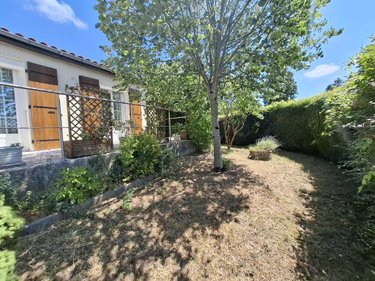 Maison a vendre Saintes 17100 Charente-Maritime 137 m2 6 pièces 314760 euros