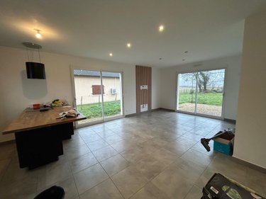 Location maison Mézériat 01660 Ain 83 m2 4 pièces 950 euros